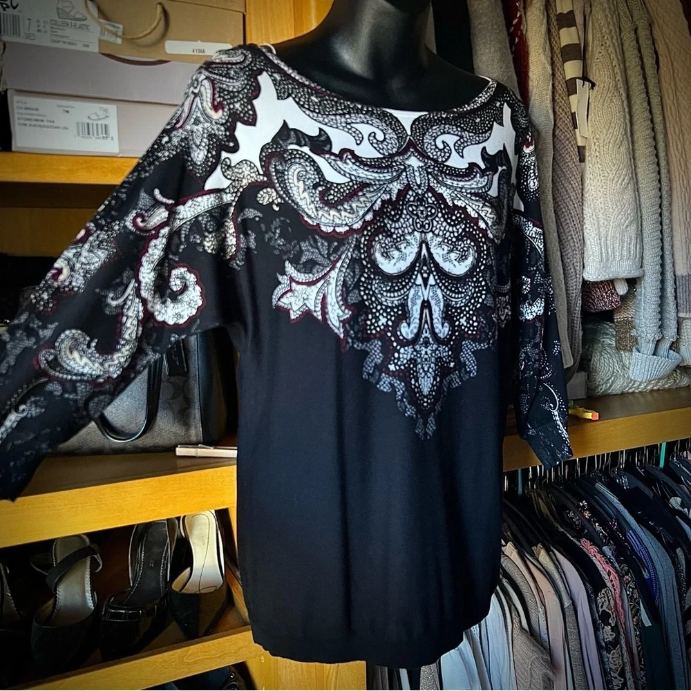 🎉5/$20🎉 White House Black Market Dolman Sleeve Swtr